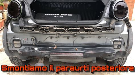 Rappresentazione smontaggio paraurti posteriore