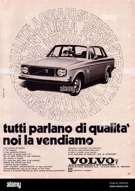 Vecchia pubblicità di auto giapponesi