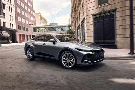 Toyota Crown generazione storica