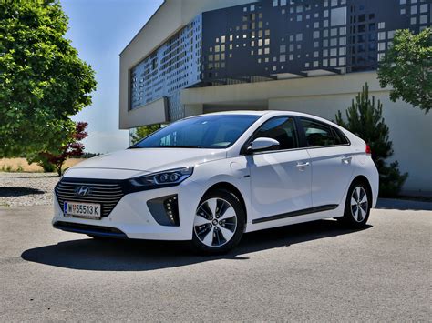 Hyundai Ioniq Plug-in Hybrid esterni