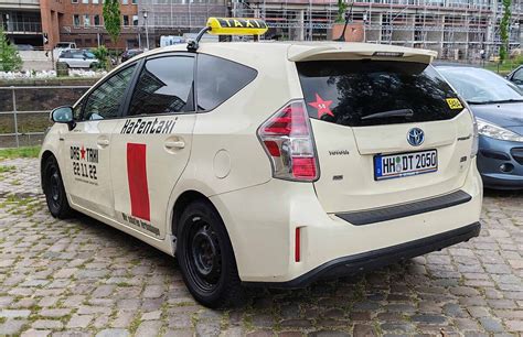 Toyota Prius taxi a Roma