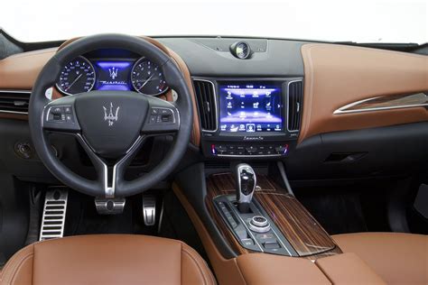 Interni Maserati Levante