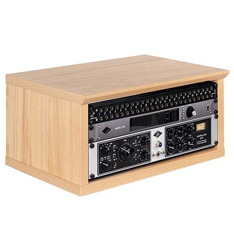 Tipi di interfacce audio: desktop e rack