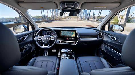 Installazione display flottante Pioneer in una Kia