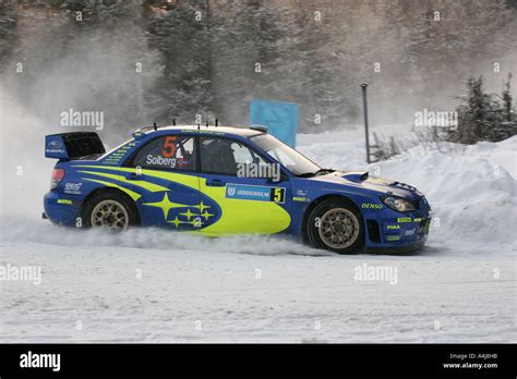 Petter Solberg alla guida della Subaru Impreza WRC