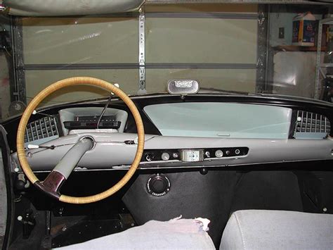 Citroën DS 19 dashboard with steering wheel gear shifter
