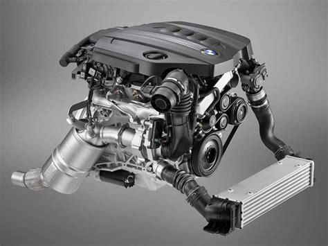 Motore BMW N47 in evidenza