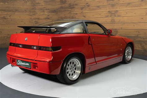 Alfa Romeo SZ con carrozzeria distintiva