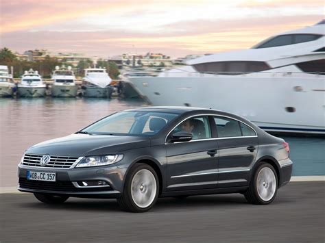 Volkswagen Passat CC con parabrezza pulito