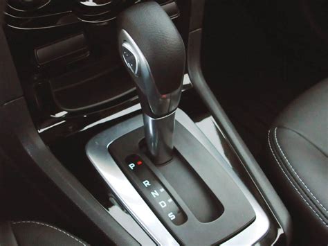 Leva del cambio automatico con indicazione delle marce D e B