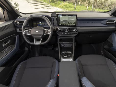 Dacia Duster 2024 interni e YouClip