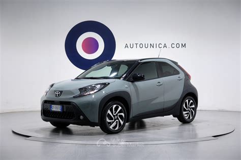 Infografica: confronto consumi motore benzina vs diesel Toyota Aygo