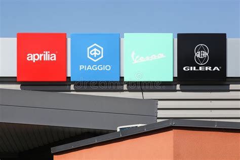 Concessionaria con diverse marche