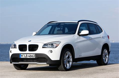 BMW X1 E84 in curva