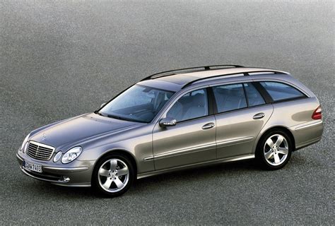 Mercedes Classe E S211 bagagliaio