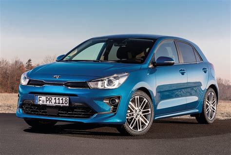 Kia Rio con concorrenti