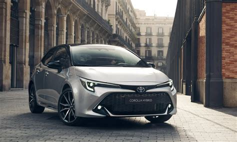 Render frontale nuova Toyota Corolla