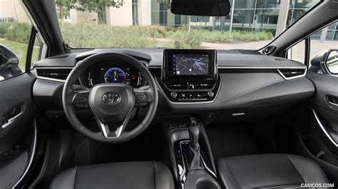 Interni Toyota Corolla digital cockpit
