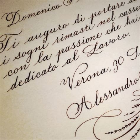 Antico manoscritto italiano con calligrafia elegante