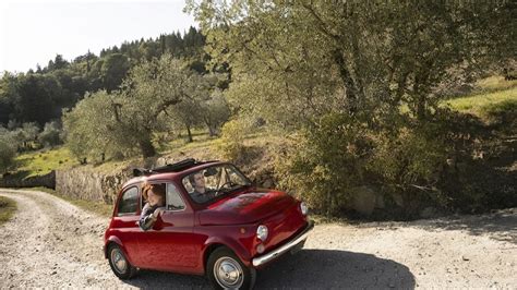 Infografica: Vantaggi e limitazioni assicurazione auto storica