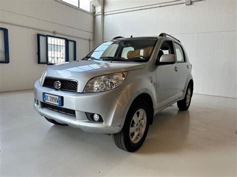 Daihatsu Terios in contesto urbano e fuoristrada