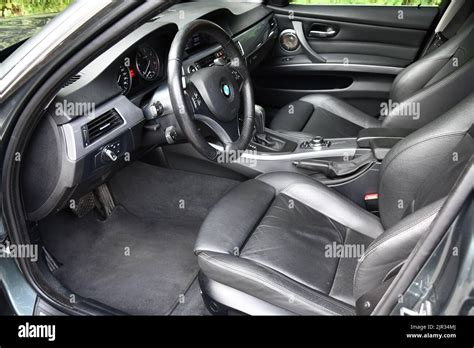 BMW E91 Touring interior with central armrest