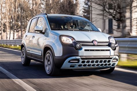 Vista esterna Fiat Panda Cross