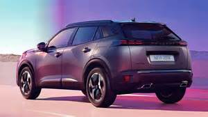 Peugeot 2008 aziendale in contesto urbano