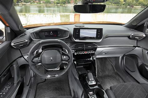 Peugeot i-Cockpit 2008