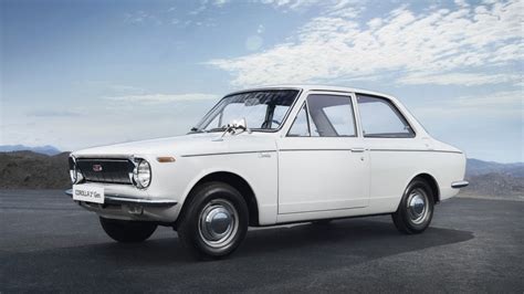 Design della prima generazione di Toyota Corolla