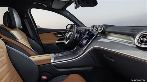 Mercedes-Benz GLC SUV interni Exclusive