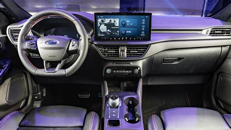 Cruscotto digitale Ford Kuga 2024