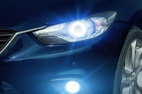 Schema comparativo fari alogeni, xenon e LED