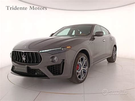 Tavola comparativa prezzi Maserati Levante usata per allestimento e anno