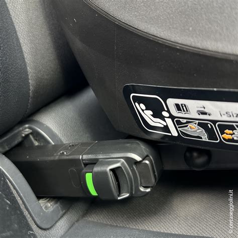 Dettaglio attacchi Isofix Renault Modus