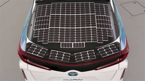 Toyota Prius terza generazione con pannelli solari