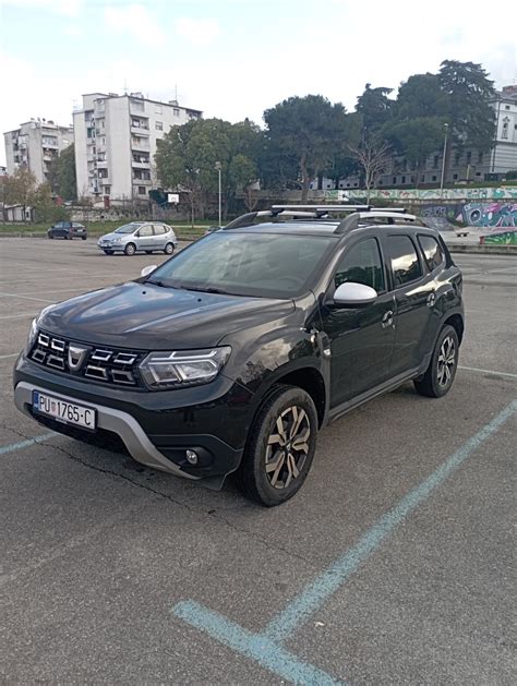 Dacia Duster 1.0 TCe 100 ECO-G su strada