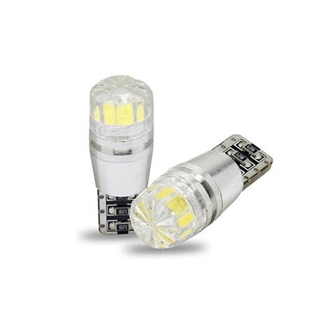 Immagine di un adattatore Plug&Play per lampadina LED W5W