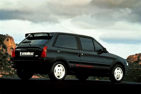 Interni di una Citroën AX GTi da competizione