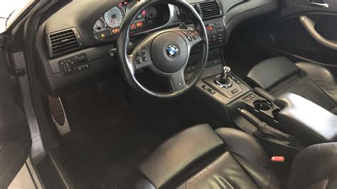Interni BMW E46 con supporti tablet