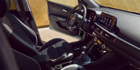 Interni Kia Picanto con schermo infotainment da 8 pollici