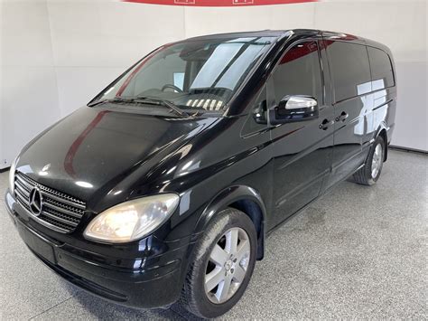 Mercedes Viano Ambiente usata in un autosalone