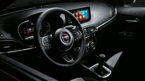 Interni spaziosi della Fiat Tipo