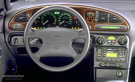 Interni Ford Mondeo 1998