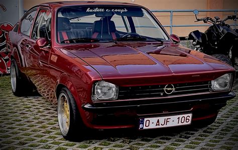 Opel Kadett C Coupé in primo piano