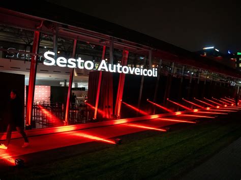 veduta panoramica degli showroom di Sesto Autoveicoli