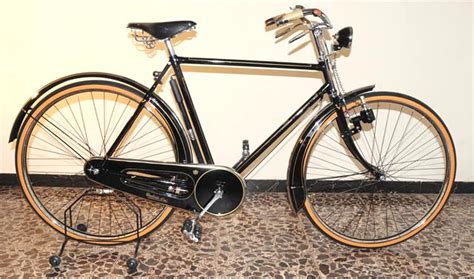 Umberto Dei Mod. Oro, 1939, colorazione verde (dettaglio)