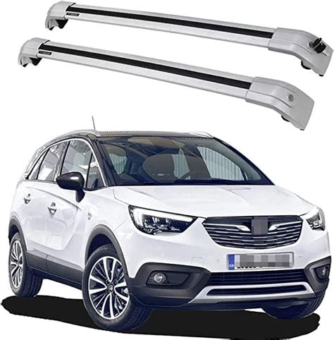Opel Crossland X con box da tetto e barre portatutto
