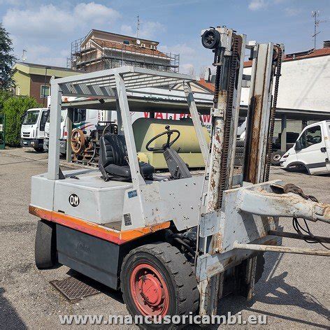 Carrello elevatore OM degli anni '50