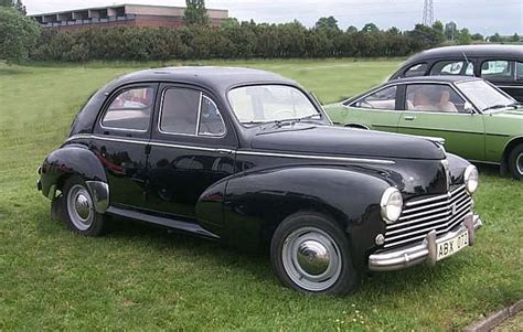 Peugeot 203 berlina